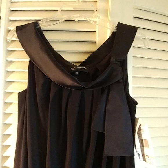 Jones New York Dresses & Skirts - Jones New York Black Satin Trim Dress